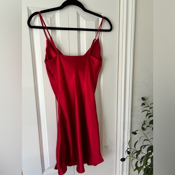 Red satin slip dress - Picture 4 of 4